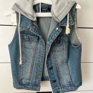 Really cute denim vest with gray sweatshirt style hood and draw strings!